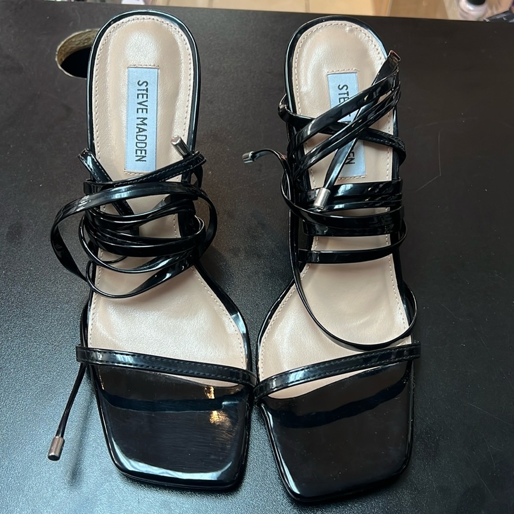 Steve Madden Uplift Sandal size 9 new no box
